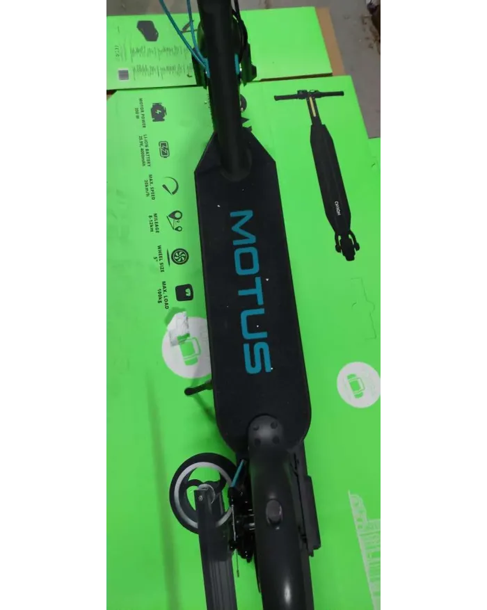 OUTLET Hulajnoga elektryczna Motus Scooty 8.5 350W 25km/h [C]